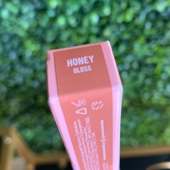 Persona HONEY Season One Lip Gloss | NEW | Vanilla Flavored | Warm True Nude - Picture 10 of 12